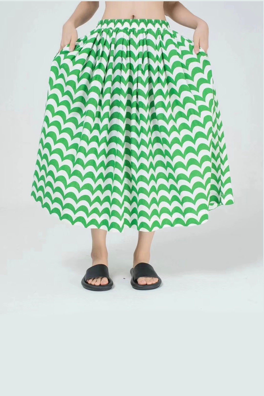 Waves skirt