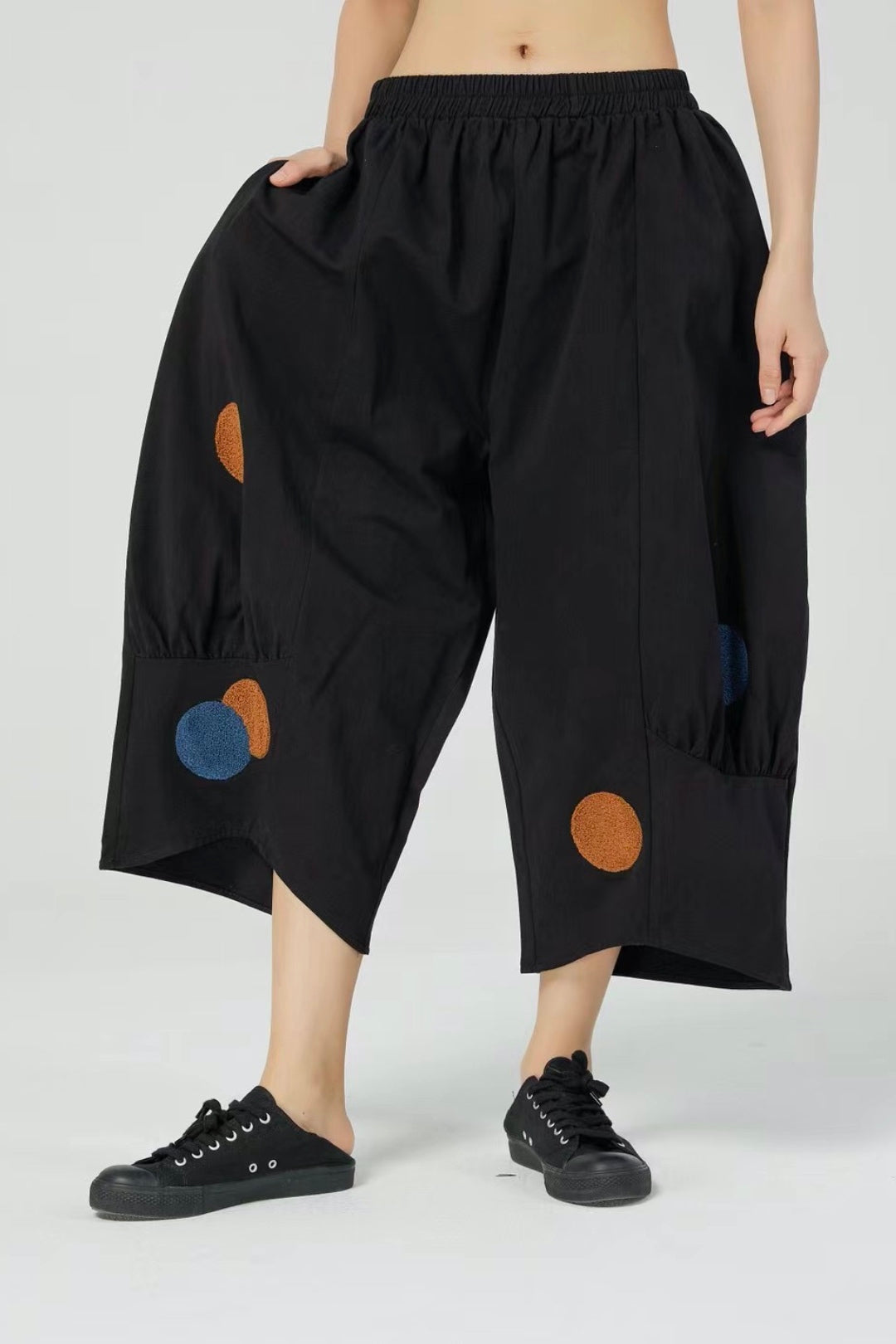 Round touch pants